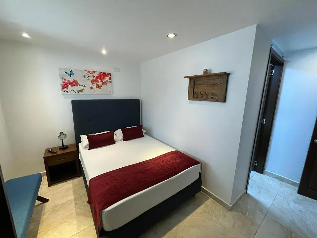 Hotel Boutique Casa Sonata Medellín 0*,