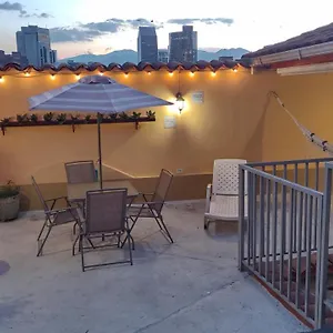 Maison d'hôtes Colonial House, Medellín