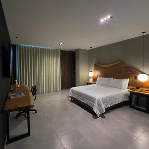 4* Hotel Zelva Negra